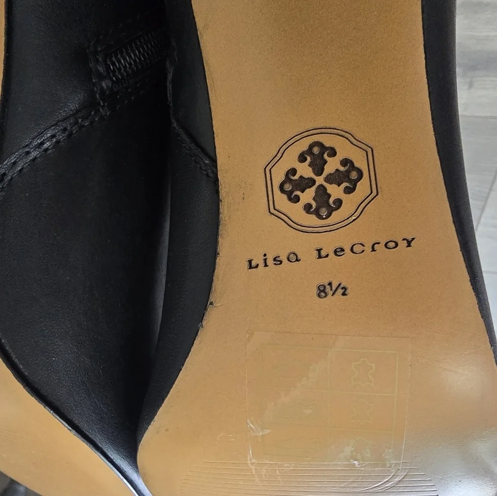 Lisa Lecroy Leather Heel Booties Black Zipper Ladies Size 8.5 Designed In Italy